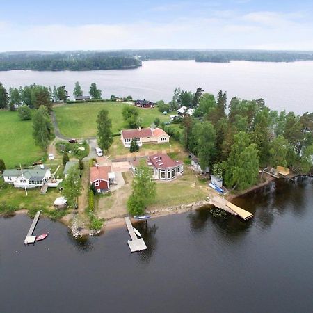 Bjorkoby Holiday Lakefront Houseヴィラ エクステリア 写真