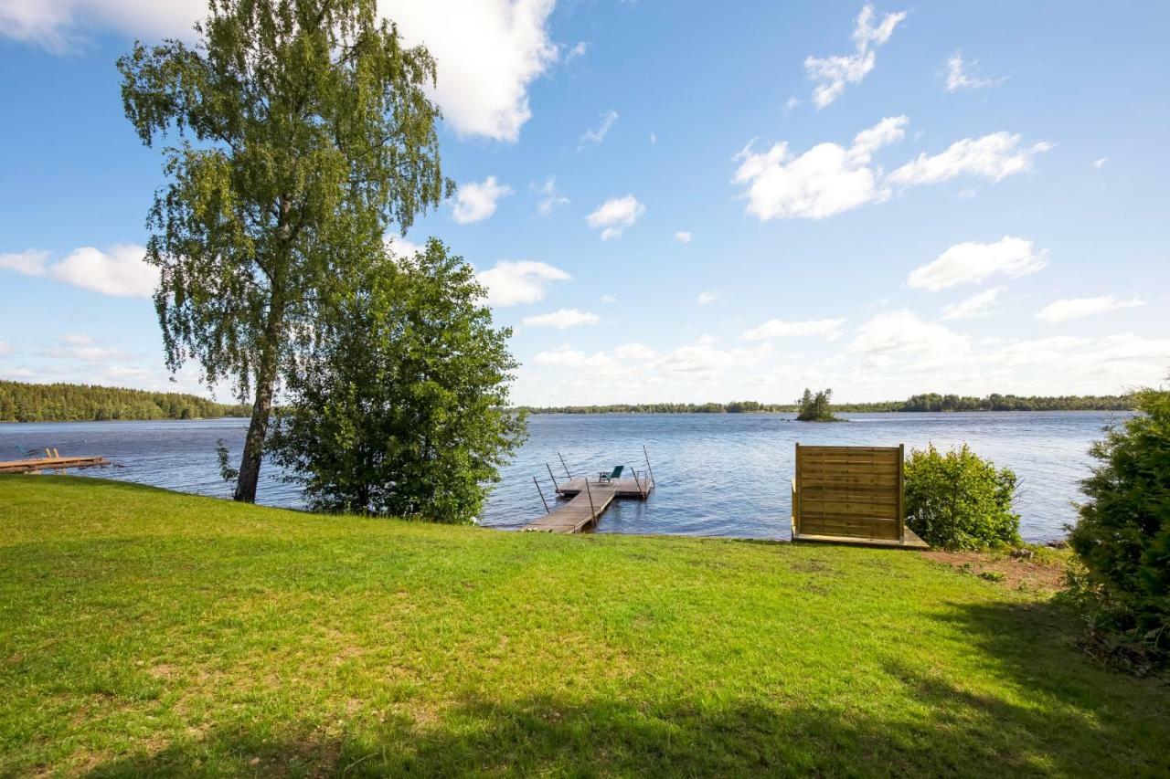 Bjorkoby Holiday Lakefront Houseヴィラ エクステリア 写真